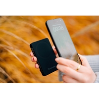 Verbatim Charge 'n' Go Essentials MagSafe Power Bank Wireless 10000mAh Black - Image 4