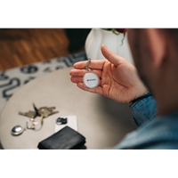 Verbatim MYFC-02BW My Finder Coin Bluetooth Item Finder 2 pack Black / White - Image 3